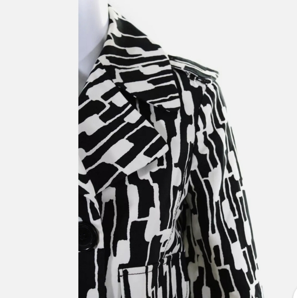 Michael Kors Abstract Print Six Button Blazer Black & White Size Medium NWOT - Picture 2 of 12